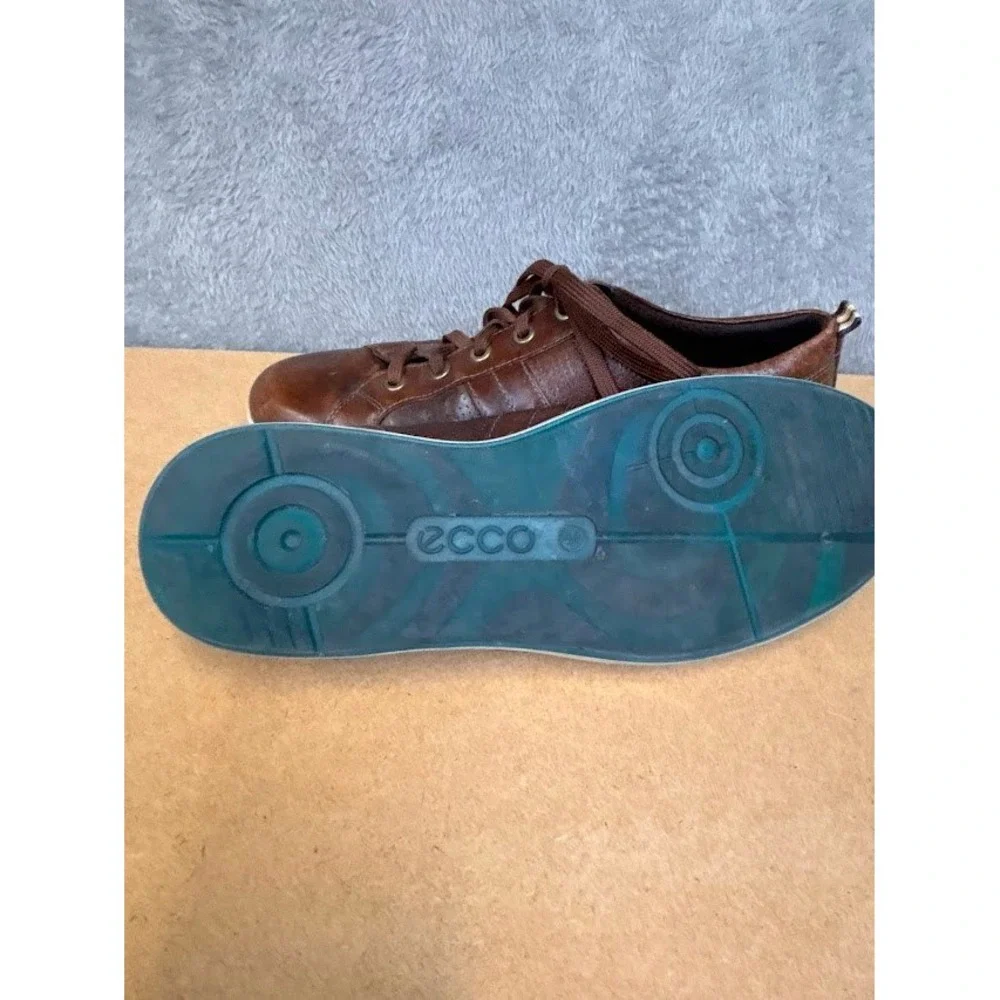 ECCO Mens Brown Leather Perforated Low Top Lace Up Sneakers Shoes Mens Size 10.5
